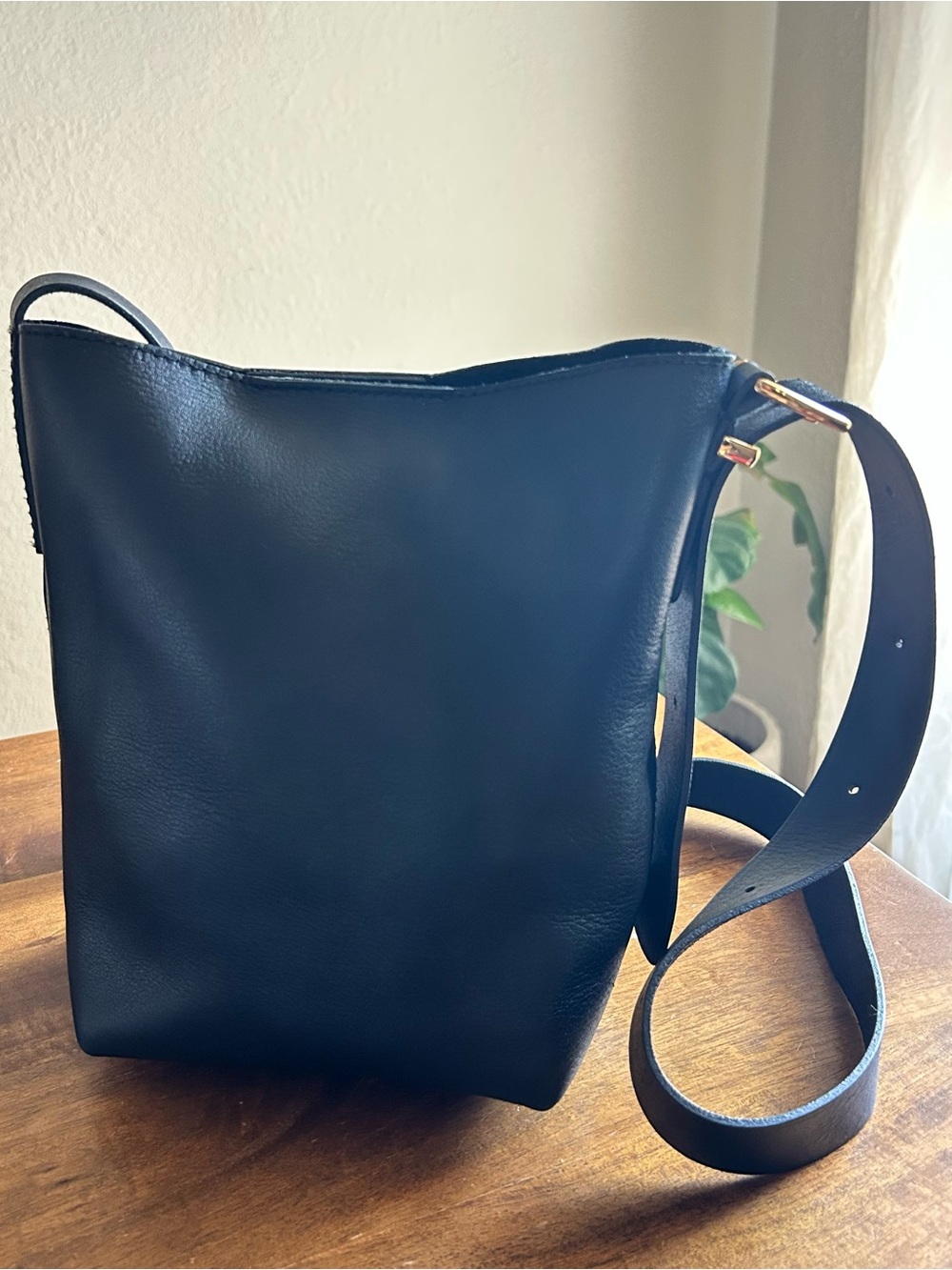 Madewell Black Essential Mini Bucket Tote
